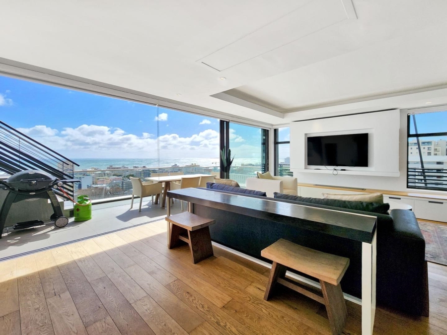 To Let 4 Bedroom Property for Rent in Sea Point Western Cape